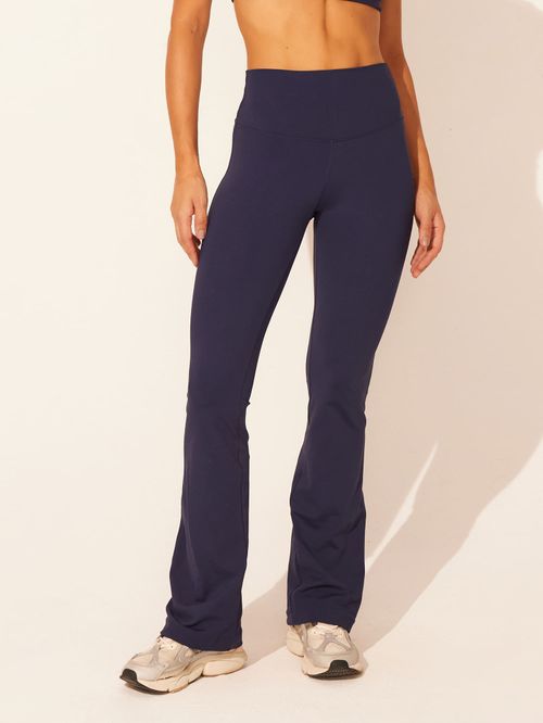 Calça Flare Básica